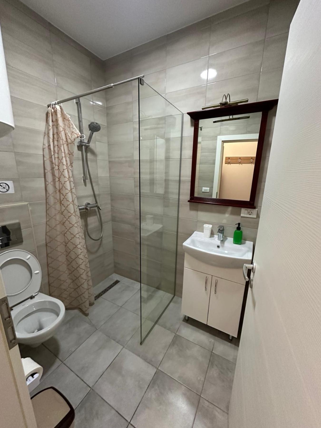 Apartments Nora Ohrid Exterior photo
